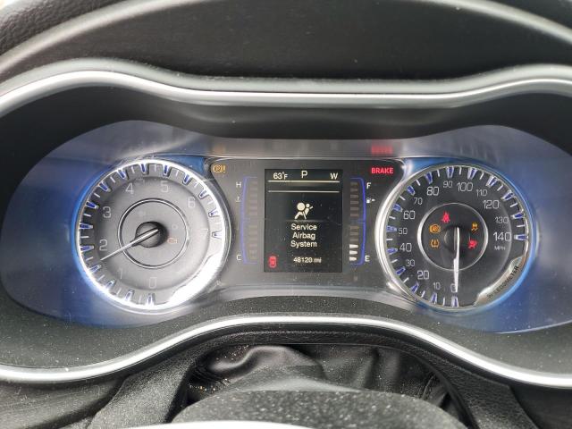 Photo 9 from auction – 2016 CHRYSLER 200 LIMITED with VIN 1C3CCCAB1GN112054