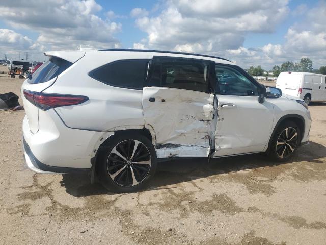 Photo 3 from auction – 2022 TOYOTA HIGHLANDER with VIN 5TDJZRBH2NS199171