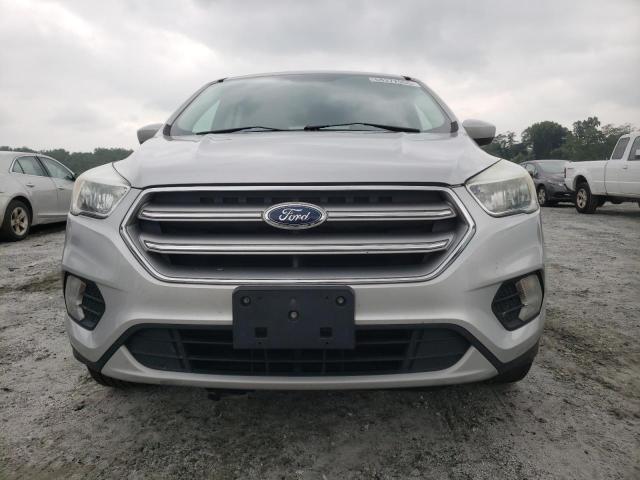Zdjęcie 5 z aukcji – 2017 FORD ESCAPE SE z VIN 1FMCU9GDXHUC06005