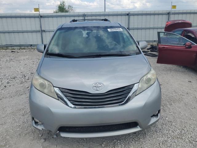 Photo 5 from auction – 2011 TOYOTA SIENNA XLE with VIN 5TDYK3DCXBS013471