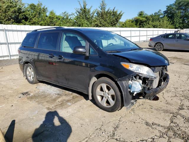 Photo 4 from auction – 2015 TOYOTA SIENNA LE with VIN 5TDKK3DC0FS689908