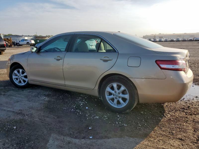 Photo 2 from auction – 2011 TOYOTA CAMRY BASE with VIN 4T1BF3EK3BU642514