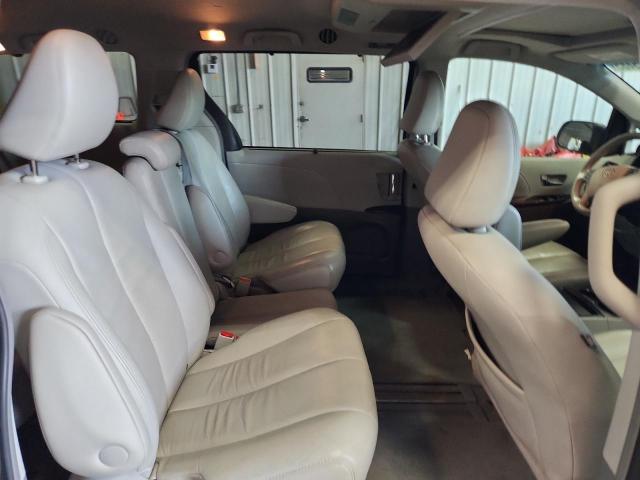 Photo 11 from auction – 2011 TOYOTA SIENNA XLE with VIN 5TDYK3DC7BS067374