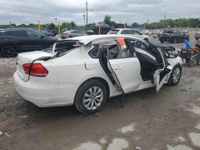 Photo 3 from auction – 2015 VOLKSWAGEN PASSAT S with VIN 1VWAT7A34FC057660