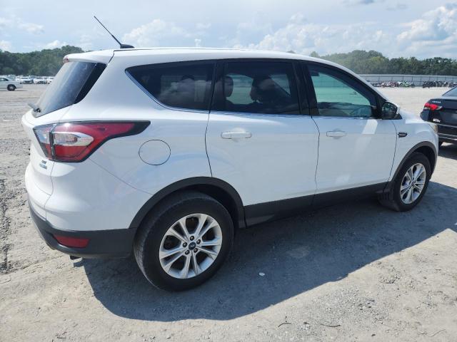 Photo 3 from auction – 2017 FORD ESCAPE SE with VIN 1FMCU9GD1HUB37625