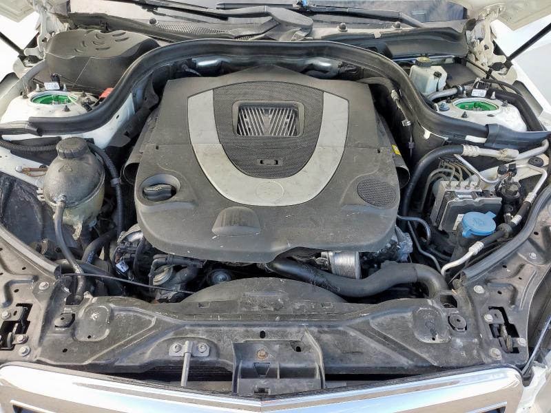 Photo 11 from auction – 2010 MERCEDES-BENZ E 550 with VIN WDDHF7CB0AA028292