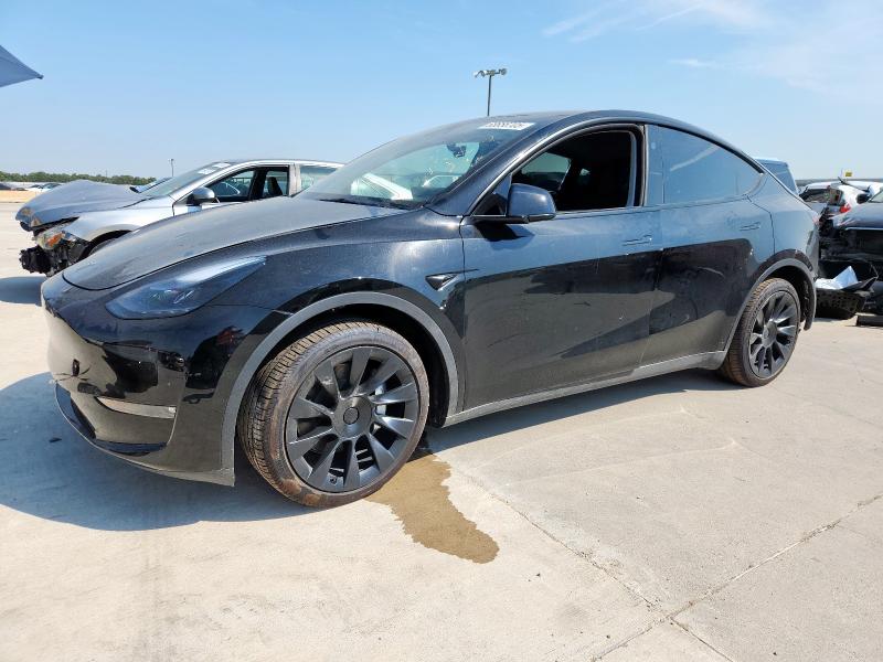 TESLA MODEL Y 2025 with VIN 7SAYGAEE2SF302261 - Photo from auction