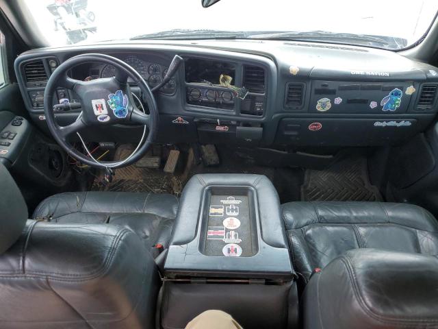 Photo 8 from auction – 2002 CHEVROLET SILVERADO K1500 with VIN 2GCEK19T121105124