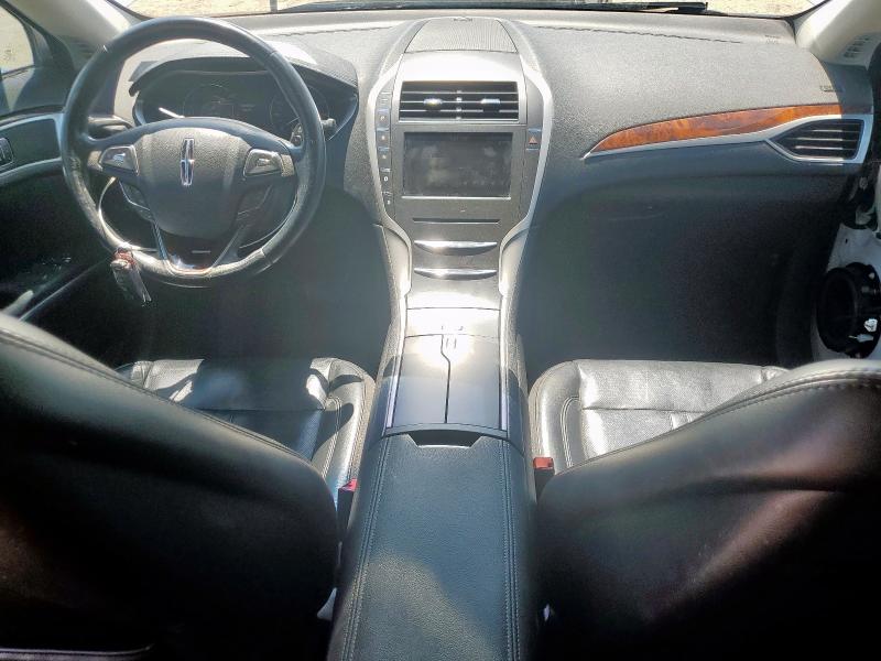 Photo 8 from auction – 2016 LINCOLN MKZ with VIN 3LN6L2G98GR609604