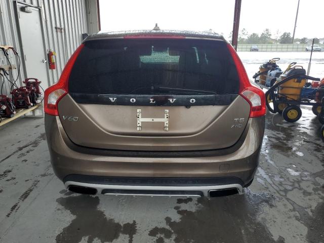 Photo 6 from auction – 2015 VOLVO V60 CROSS with VIN YV4612HM8F1000323