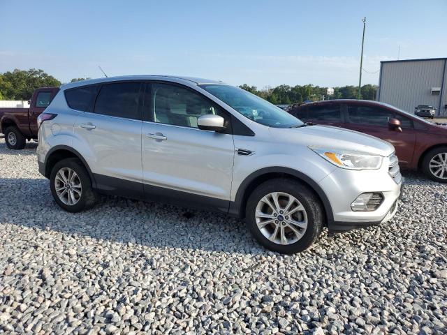 Photo 4 from auction – 2017 FORD ESCAPE SE with VIN 1FMCU0GD6HUB82216