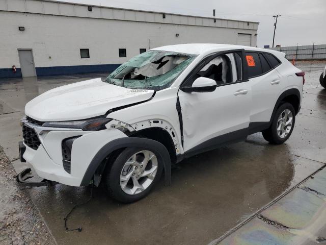 CHEVROLET TRAX LS 2024 with VIN KL77LFE21RC097110 - Photo from auction