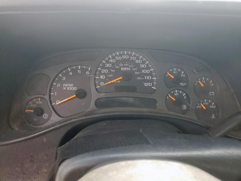 Photo 9 from auction – 2003 CHEVROLET SILVERADO with VIN 1GCHC24U53E138515