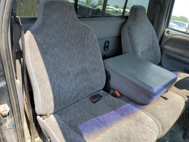 Photo 10 from auction – 2000 DODGE RAM 1500 with VIN 1B7HF16Z5YS561064