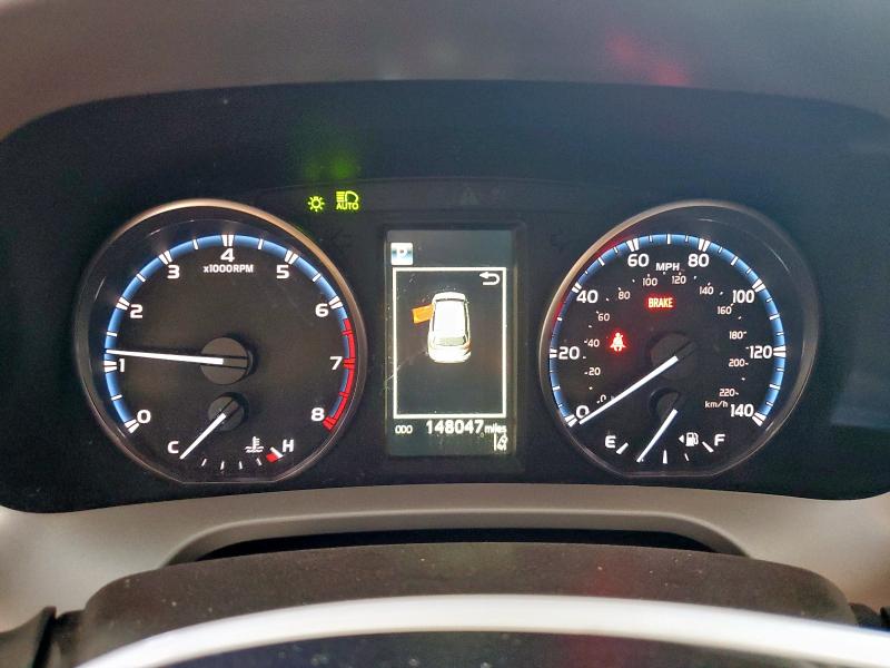 Photo 9 from auction – 2017 TOYOTA RAV4 LE with VIN 2T3BFREV0HW628602