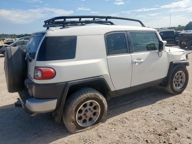 Photo 3 from auction – 2012 TOYOTA FJ CRUISER with VIN JTEZU4BF8CK012731
