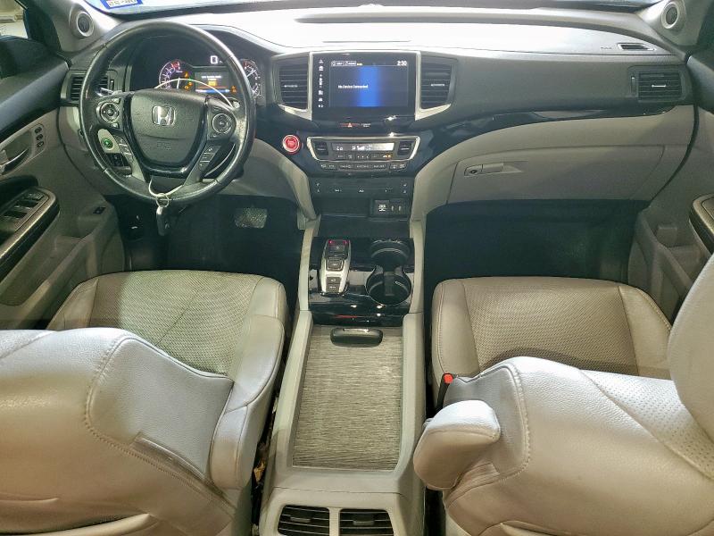 Photo 8 from auction – 2017 HONDA PILOT ELIT with VIN 5FNYF6H05HB015762