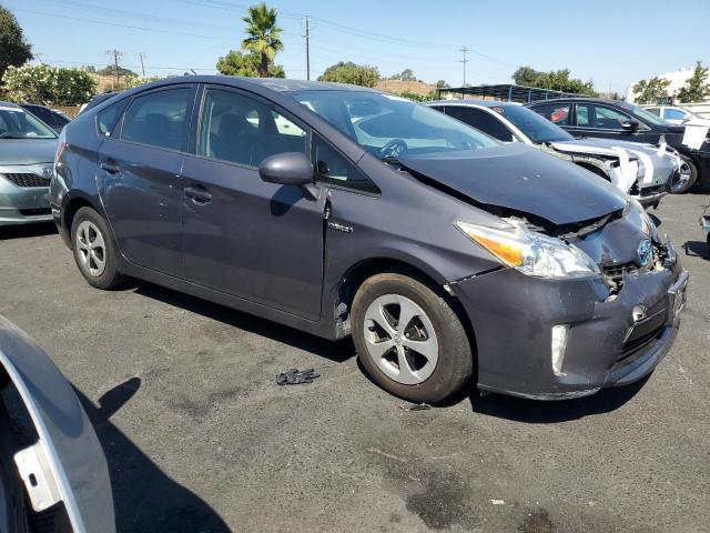 Photo 4 from auction – 2013 TOYOTA PRIUS with VIN JTDKN3DU0D5559629