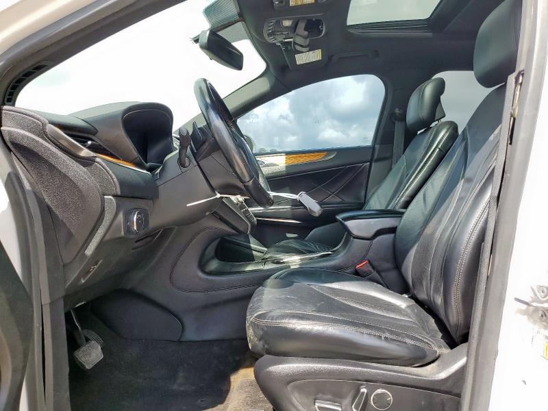 Photo 7 from auction – 2015 LINCOLN MKC with VIN 5LMCJ1A90FUJ31808