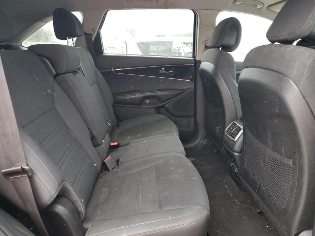 Photo 11 from auction – 2016 KIA SORENTO LX with VIN 5XYPG4A36GG075008
