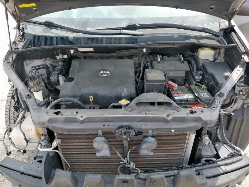 Photo 12 from auction – 2016 TOYOTA SIENNA LE with VIN 5TDKK3DC2GS697073