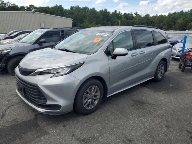 Photo 1 from auction – 2022 TOYOTA SIENNA LE with VIN 5TDKSKFC4NS055541