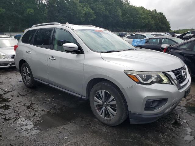 Photo 4 from auction – 2017 NISSAN PATHFINDER with VIN 5N1DR2MM0HC645544