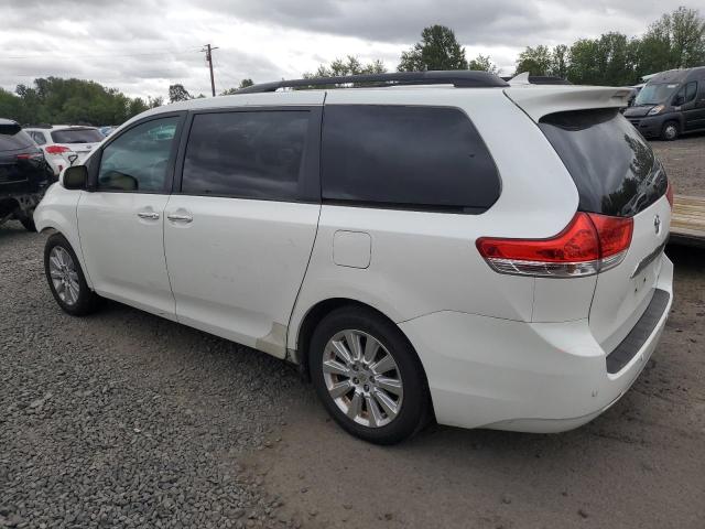 Photo 2 from auction – 2011 TOYOTA SIENNA XLE with VIN 5TDYK3DC7BS074437