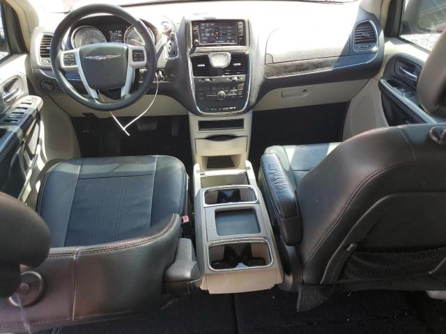 Photo 8 from auction – 2015 CHRYSLER TOWN & COU with VIN 2C4RC1BG4FR587574