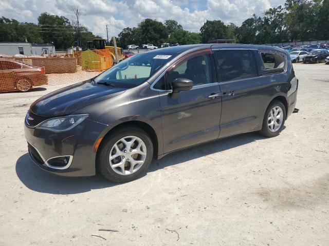 CHRYSLER PACIFICA T 2017 with VIN 2C4RC1BG2HR816885 - Photo from auction