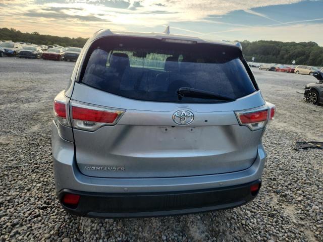 Photo 6 from auction – 2016 TOYOTA HIGHLANDER with VIN 5TDYKRFH3GS181813