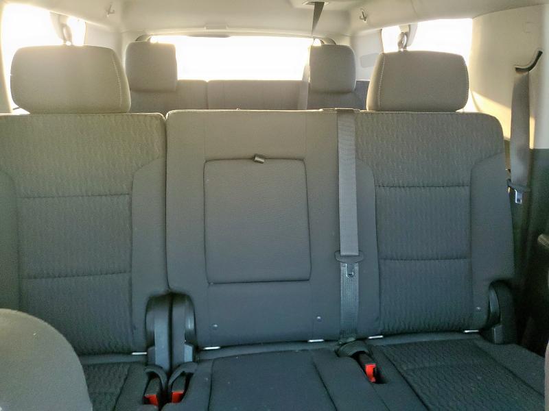 Photo 10 from auction – 2018 CHEVROLET SUBURBAN with VIN 1GNSCGKC8JR338170