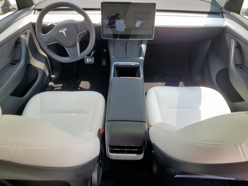 Photo 8 from auction – 2025 TESLA MODEL Y with VIN 7SAYGDEE9SA351696