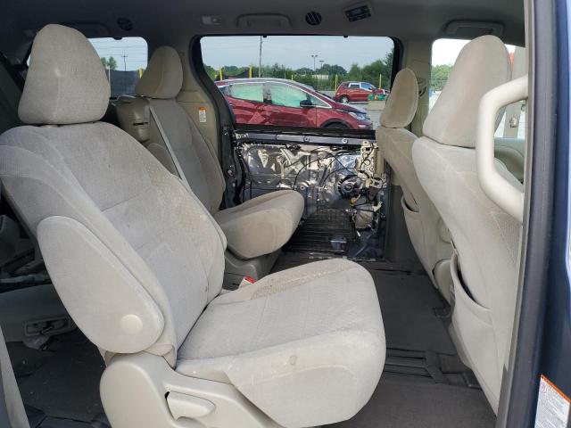 Photo 10 from auction – 2015 TOYOTA SIENNA LE with VIN 5TDKK3DC7FS591670