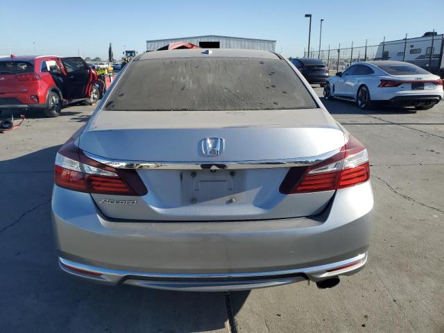 Photo 6 from auction – 2017 HONDA ACCORD with VIN 1HGCR2F75HA004913