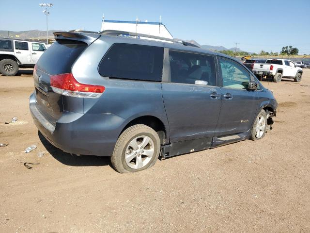 Photo 3 from auction – 2013 TOYOTA SIENNA LE with VIN 5TDKK3DC7DS364153