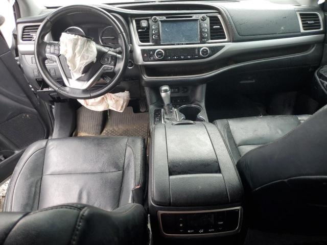 Photo 8 from auction – 2018 TOYOTA HIGHLANDER with VIN 5TDJZRFH2JS561326