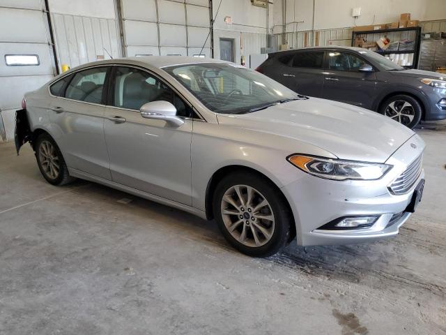 Photo 4 from auction – 2017 FORD FUSION SE with VIN 3FA6P0HD3HR305071