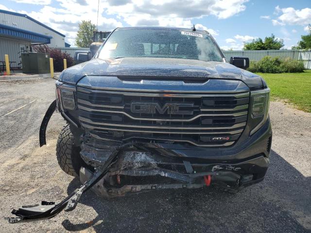 Photo 5 from auction – 2023 GMC SIERRA K1500 AT4 with VIN 3GTUUEE80PG106987