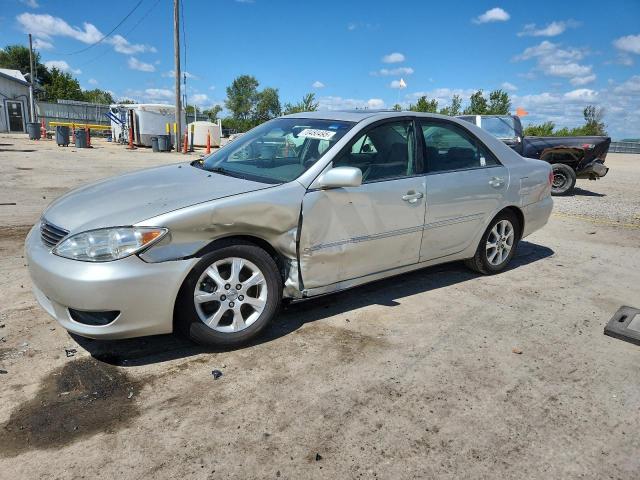TOYOTA CAMRY LE 2005 with VIN 4T1BE30K15U603838 - Photo from auction