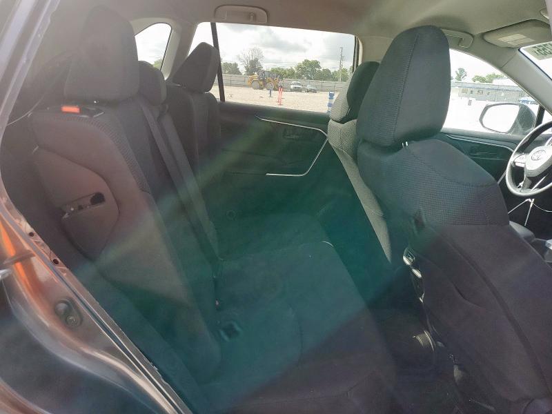 Photo 11 from auction – 2022 TOYOTA RAV4 LE with VIN 2T3H1RFV1NC180469