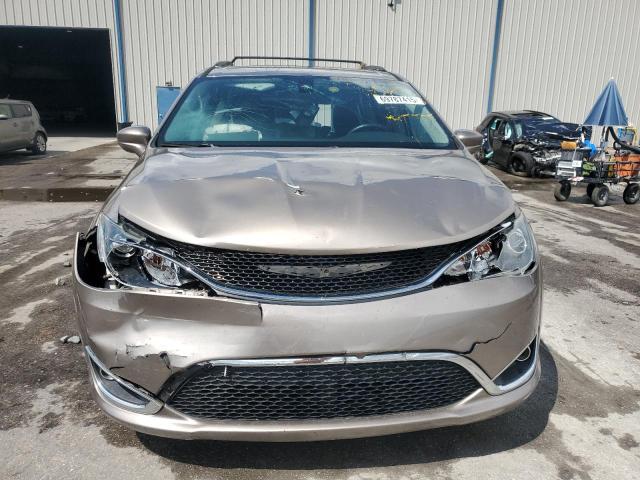 Photo 5 from auction – 2017 CHRYSLER PACIFICA T with VIN 2C4RC1BG5HR704842