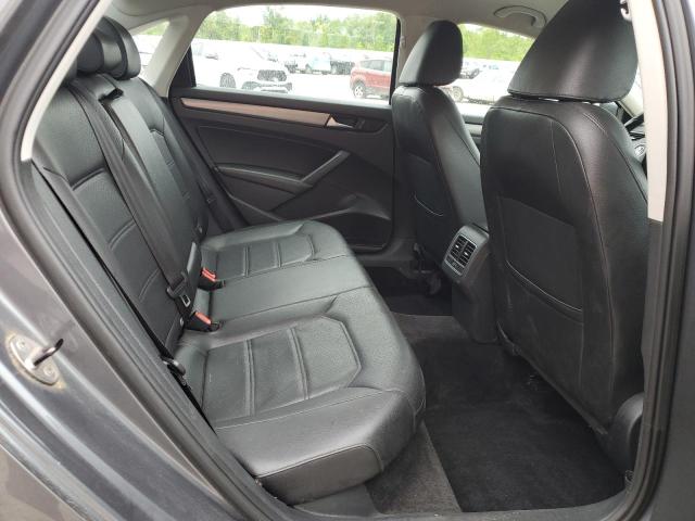 Photo 10 from auction – 2015 VOLKSWAGEN PASSAT SE with VIN 1VWBS7A32FC008285