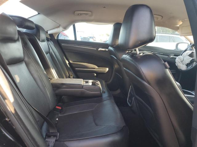 Photo 10 from auction – 2019 CHRYSLER 300 LIMITED with VIN 2C3CCAEG4KH536453