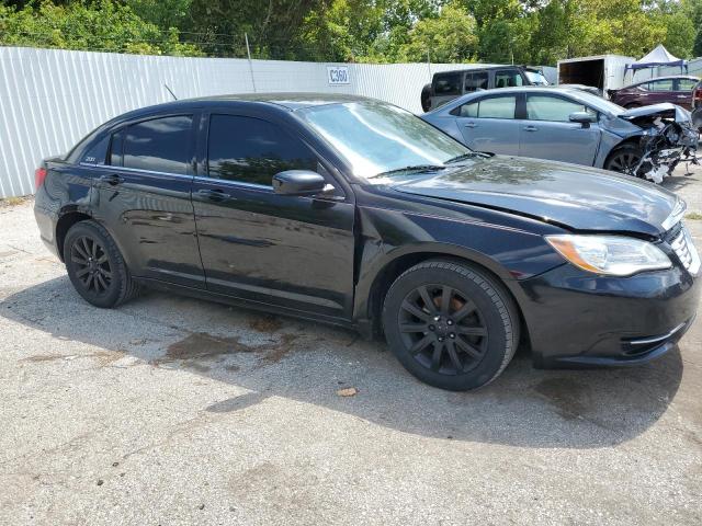Photo 4 from auction – 2013 CHRYSLER 200 TOURIN with VIN 1C3CCBBB5DN683406
