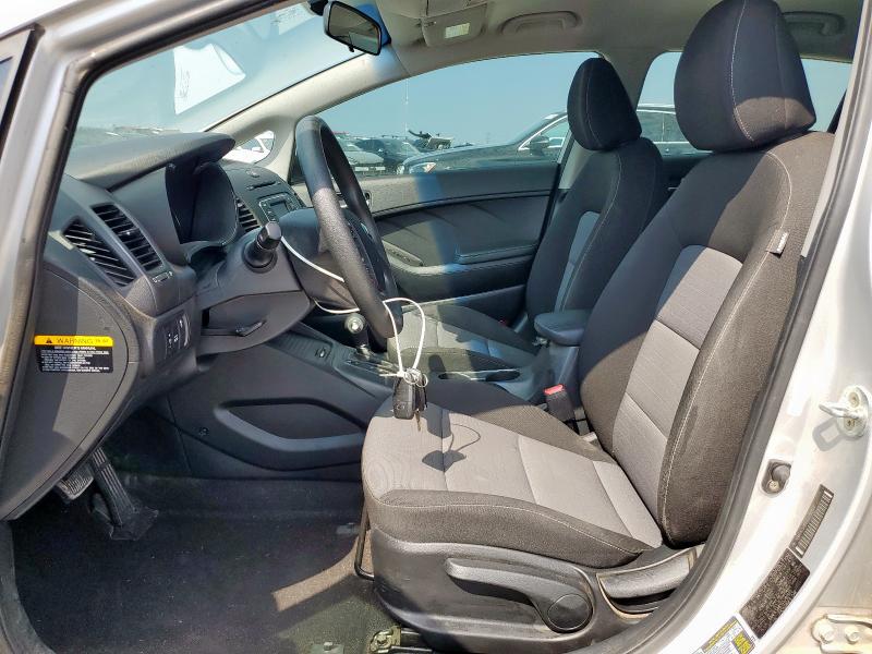 Photo 7 from auction – 2016 KIA FORTE LX with VIN KNAFK5A85G5586923