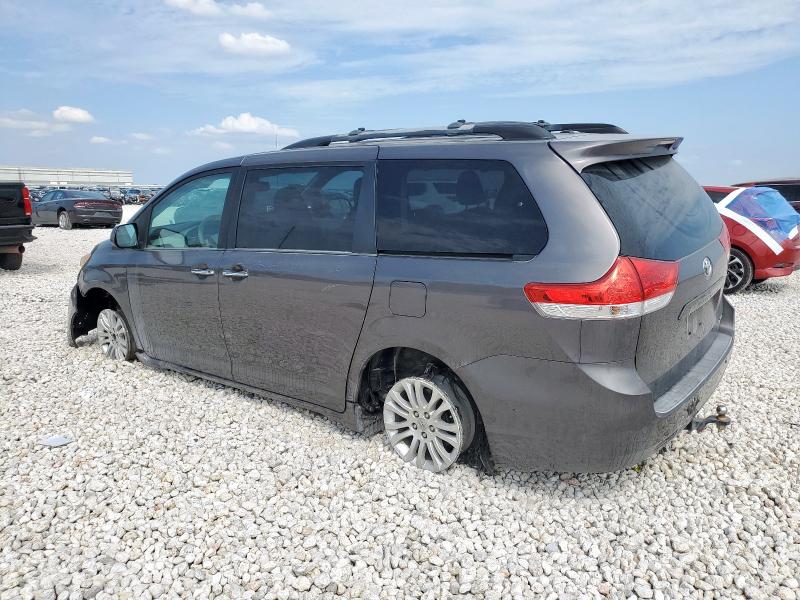 Photo 2 from auction – 2013 TOYOTA SIENNA XLE with VIN 5TDYK3DC2DS382554