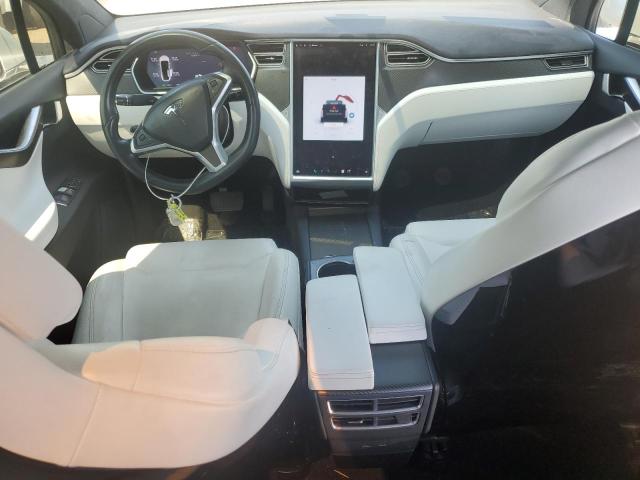 Photo 8 from auction – 2017 TESLA MODEL X with VIN 5YJXCAE29HF035784