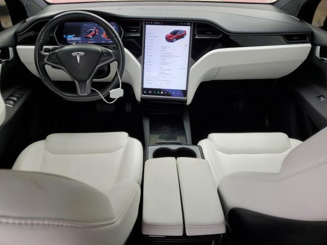 Photo 8 from auction – 2020 TESLA MODEL X with VIN 5YJXCAE2XLF264936