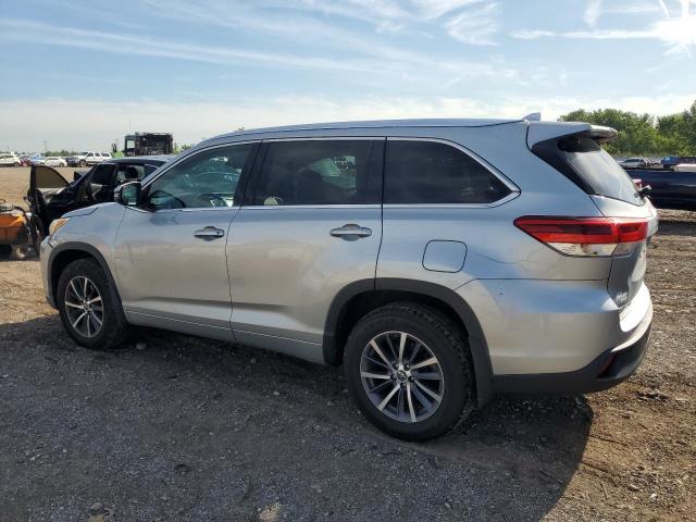 Photo 2 from auction – 2017 TOYOTA HIGHLANDER with VIN 5TDJZRFH1HS509664
